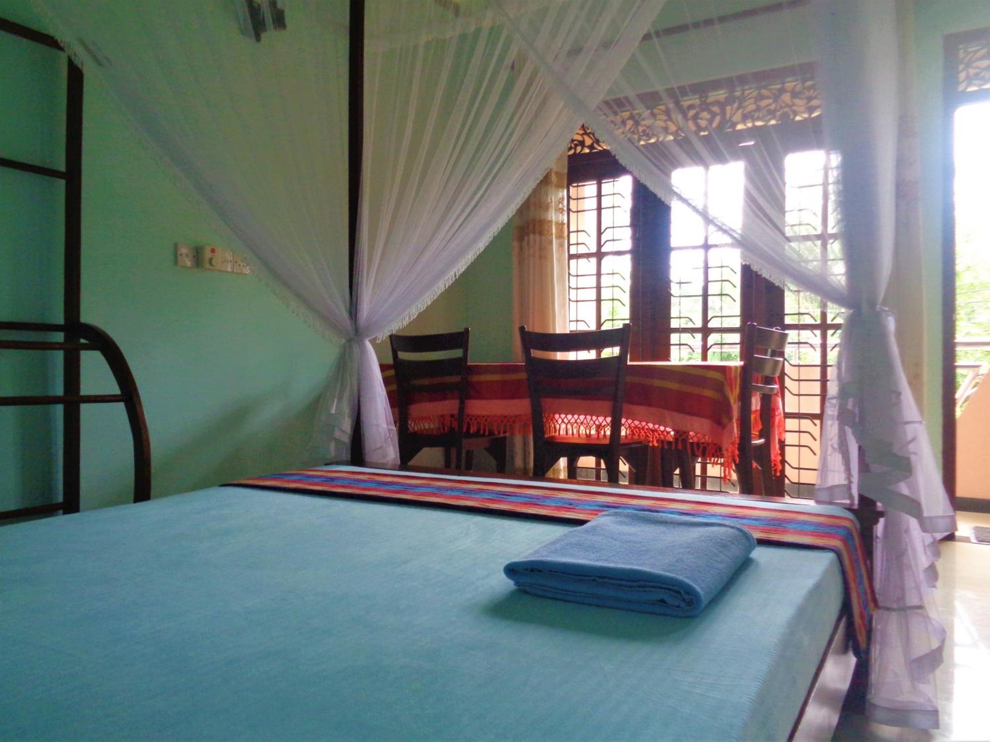 De Fancy House Hotell Unawatuna Eksteriør bilde