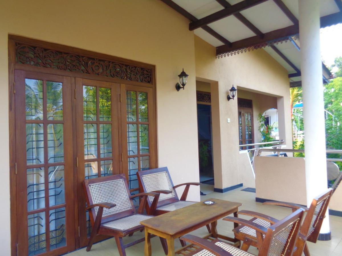 De Fancy House Hotell Unawatuna Eksteriør bilde