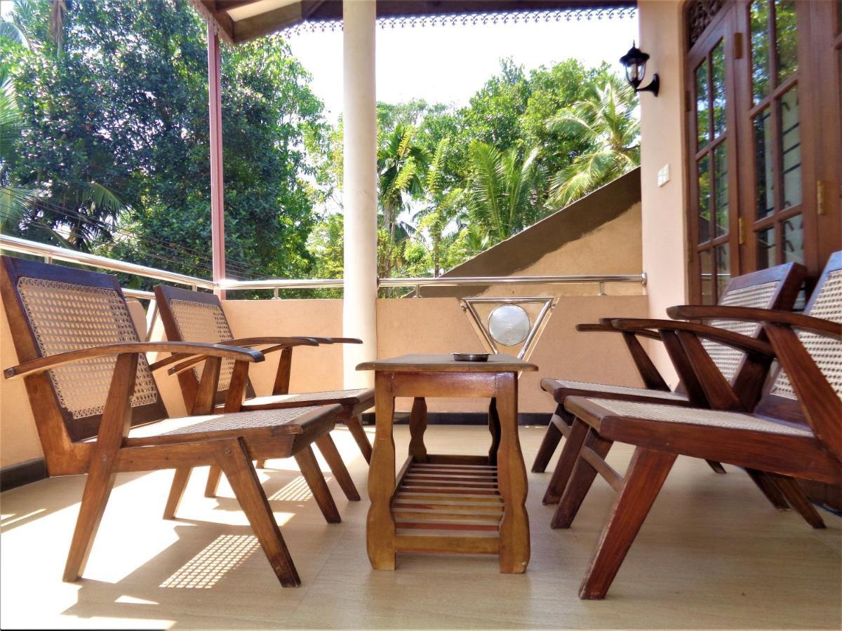 De Fancy House Hotell Unawatuna Eksteriør bilde